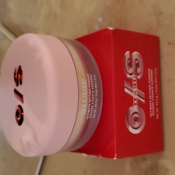 Ultra Pink Setting Powder - Picture 1 of 3